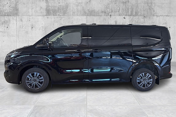 Ford Transit Custom 2 of 5
