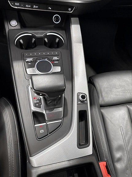 Audi A4 11 of 24