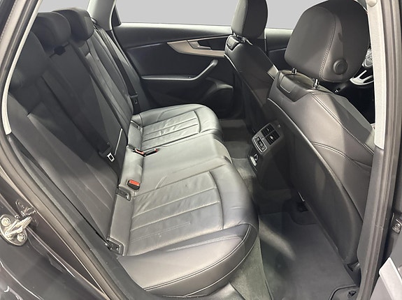 Audi A4 19 of 24