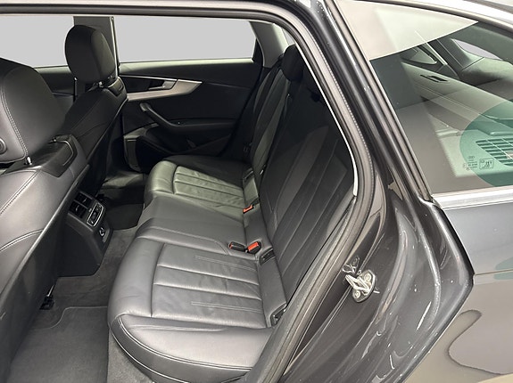 Audi A4 14 of 24