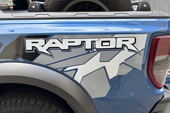 Ford Ranger Raptor 2 of 5