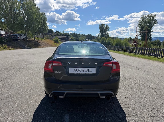 Volvo S60 7 of 18