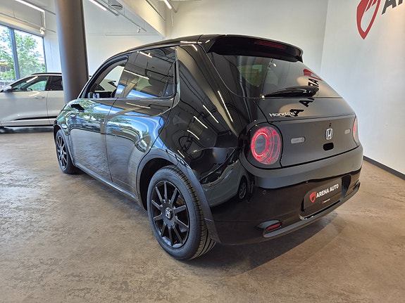 Honda e 3 of 5