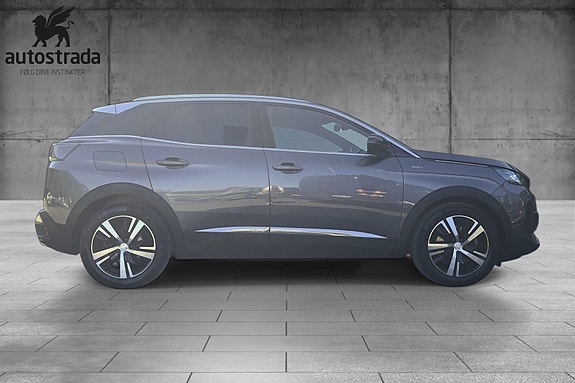 Peugeot 3008 4 of 5