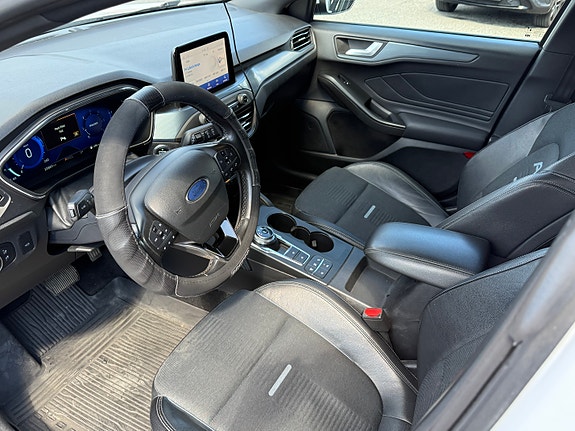 Ford Focus 21 of 30
