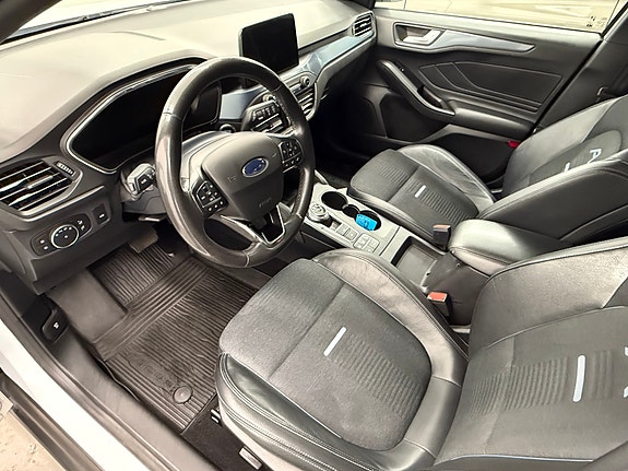 Ford Focus 16 of 30