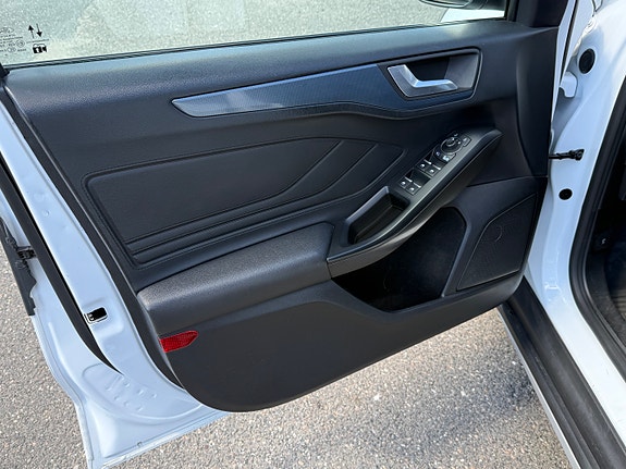 Ford Focus 22 of 30
