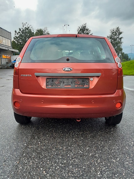 Ford Fiesta 5 of 5