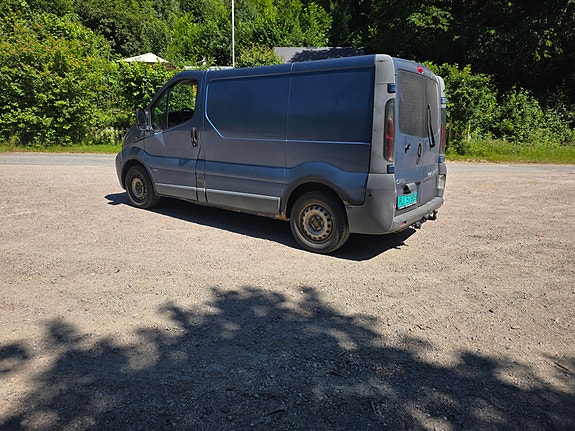 Opel Vivaro 5 of 5