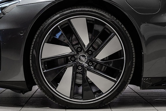 Audi e-tron GT 7 of 30