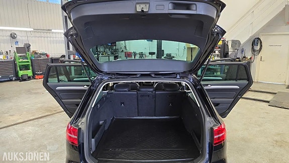 Volkswagen Passat 4 of 5