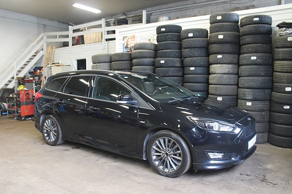 Ford Focus 11 of 18