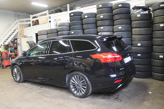 Ford Focus 5 of 18
