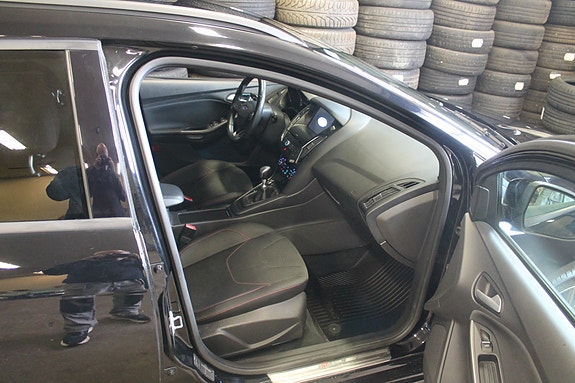 Ford Focus 18 of 18
