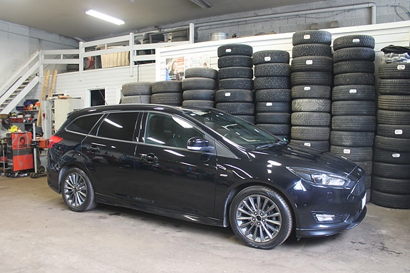 Ford Focus 10 of 18