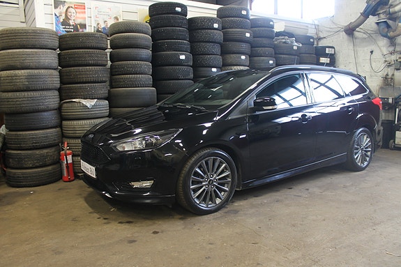 Ford Focus 7 of 18