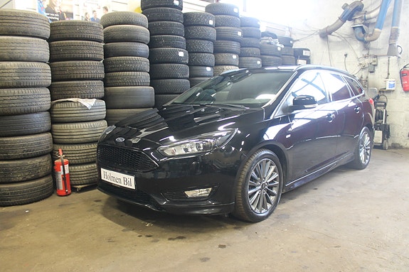 Ford Focus 9 of 18