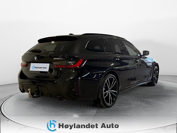BMW 330e 4 of 5