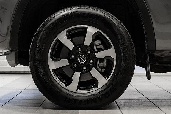 Volkswagen Amarok 7 of 27