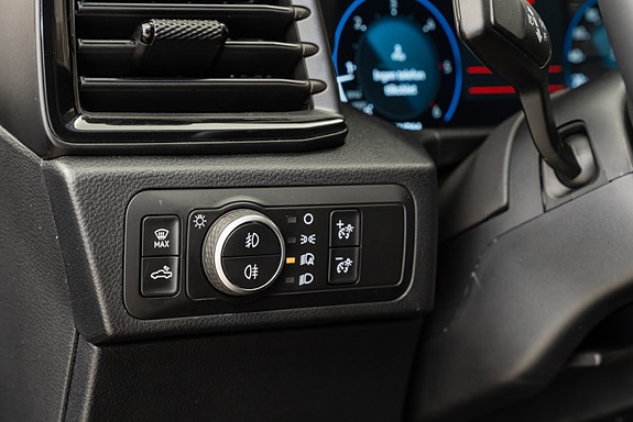 Volkswagen Amarok 15 of 27