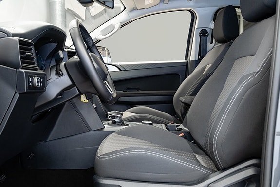 Volkswagen Amarok 11 of 27