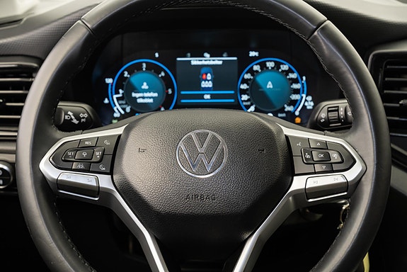 Volkswagen Amarok 24 of 27