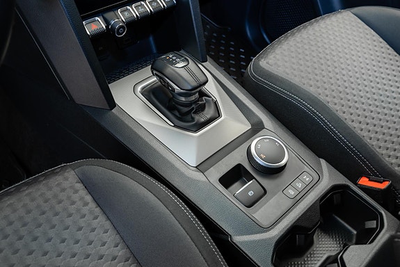 Volkswagen Amarok 10 of 27