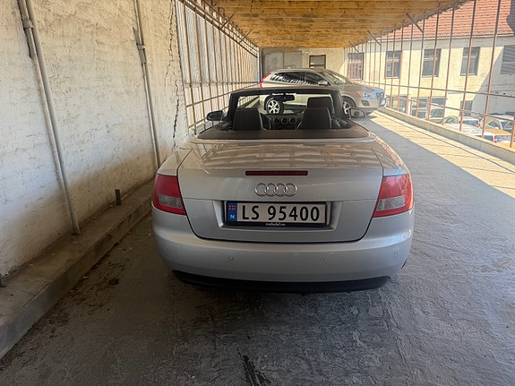 Audi A4 6 of 30