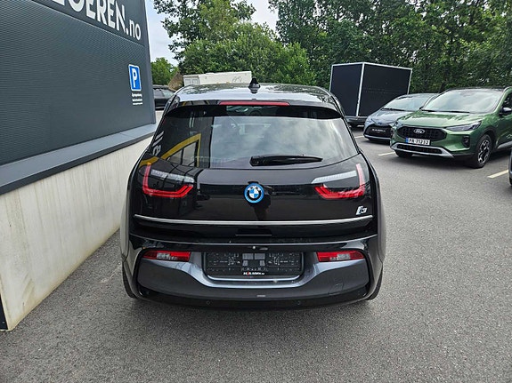 BMW i3 4 of 5