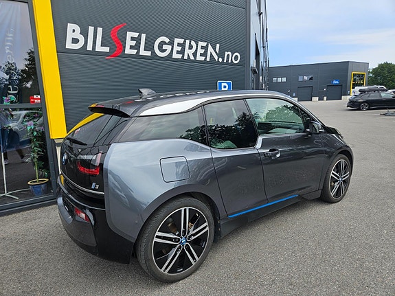 BMW i3 3 of 5