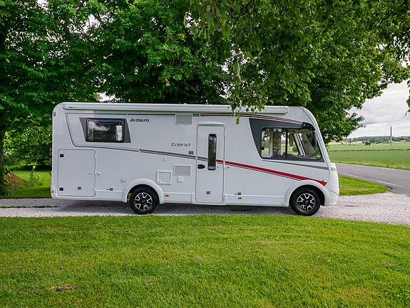 Dethleffs Trend I 7057 | SOLCELLE | SENKESENG | QUEENBED 10 of 30