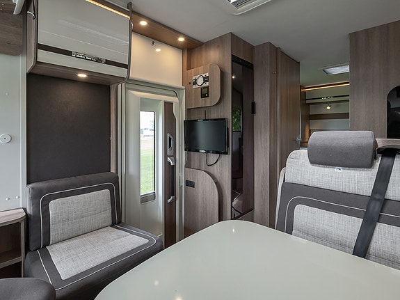 Dethleffs Trend I 7057 | SOLCELLE | SENKESENG | QUEENBED 18 of 30