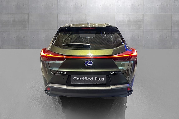 Lexus Ux300E 2023 photo 3
