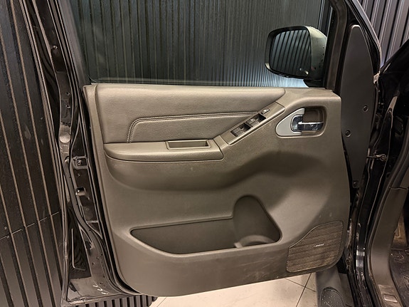 Nissan Navara 16 of 30