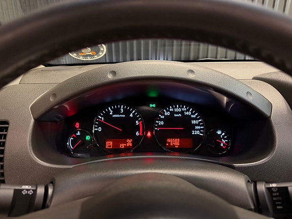 Nissan Navara 23 of 30