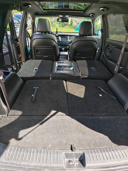 Kia Carens 11 of 17