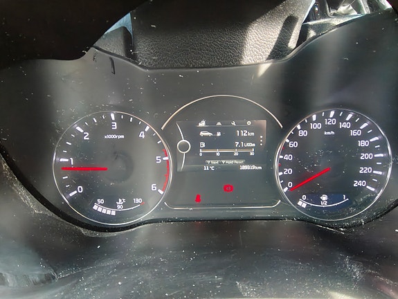 Kia Carens 16 of 17