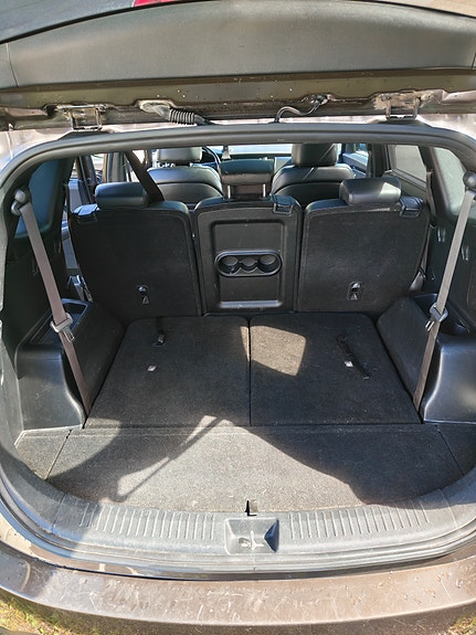 Kia Carens 9 of 17