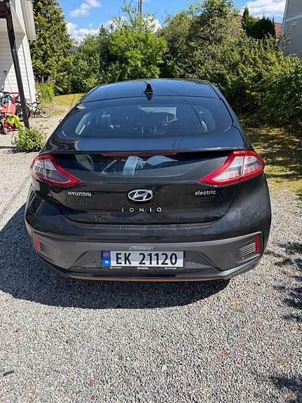 Hyundai IONIQ 4 of 5