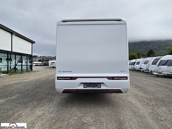 Adria MATRIX PLUS 670 SL - Fiat MultiJet3 140HP (103kW) HD 43H 4 of 30