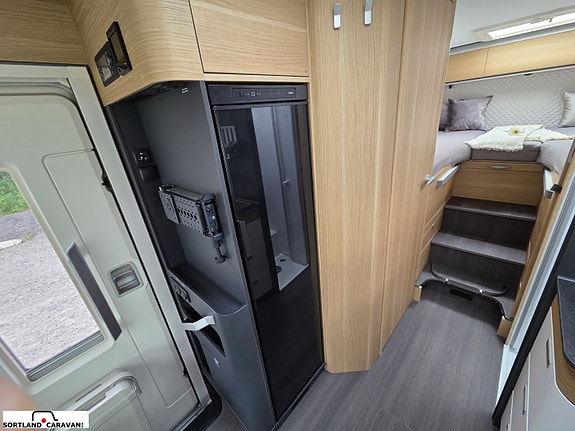Adria MATRIX PLUS 670 SL - Fiat MultiJet3 140HP (103kW) HD 43H 17 of 30