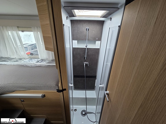 Adria MATRIX PLUS 670 SL - Fiat MultiJet3 140HP (103kW) HD 43H 23 of 30