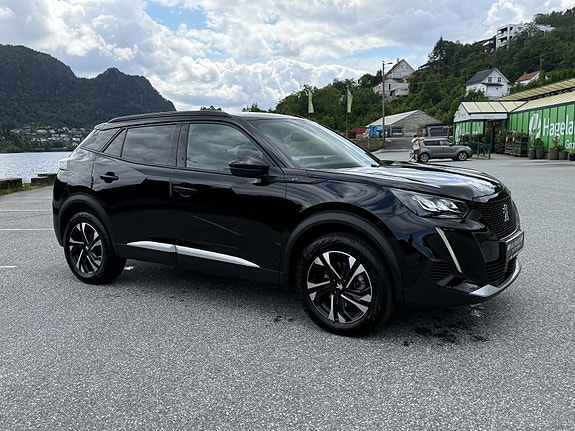 Peugeot e-2008 4 of 24
