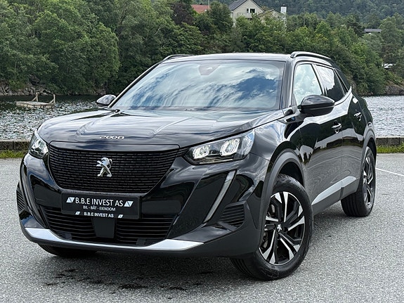 Peugeot e-2008 2 of 24