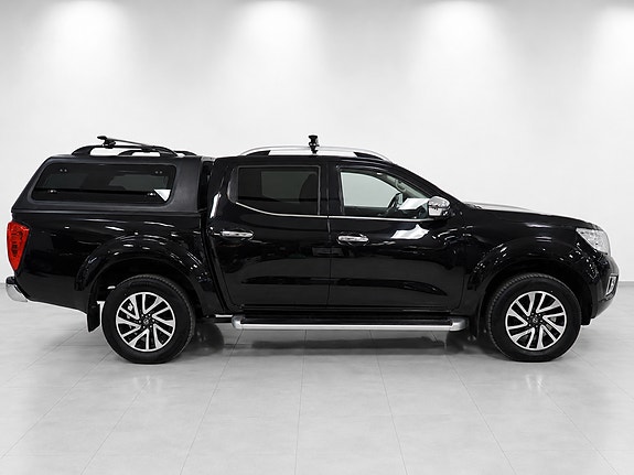 Nissan Navara 2 of 5