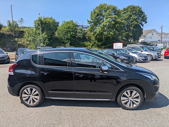 Peugeot 3008 3 of 5