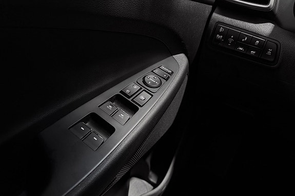 Hyundai Tucson 14 of 30