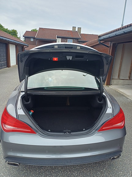 Mercedes-Benz CLA180 5 of 5