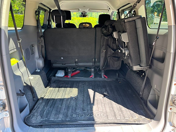 Nissan e-NV200 11 of 14