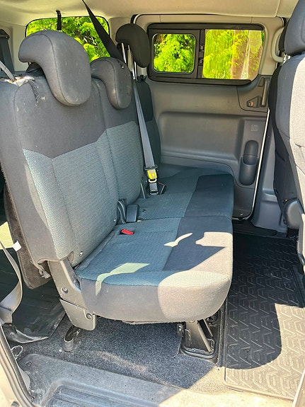 Nissan e-NV200 10 of 14